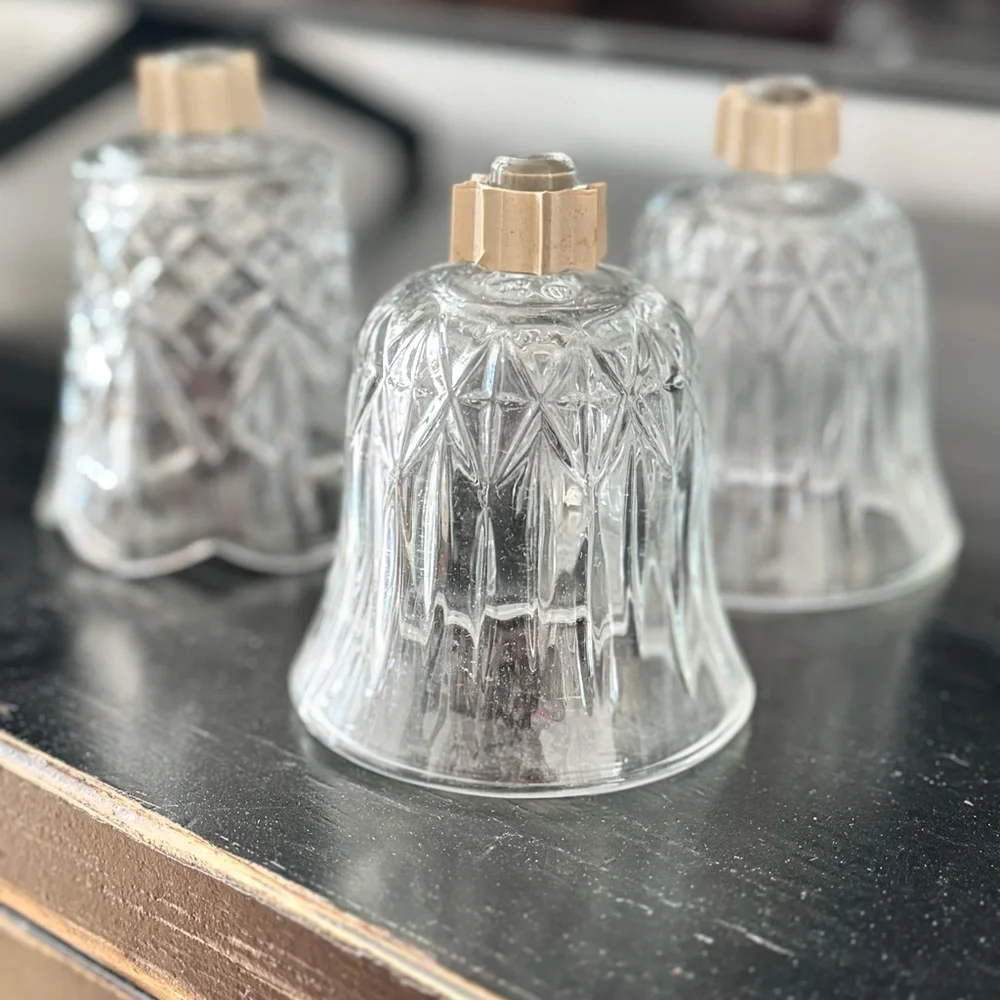 2 Home Interiors Clear Glass candle hold Hurricane Votive Cups Grommets 4 